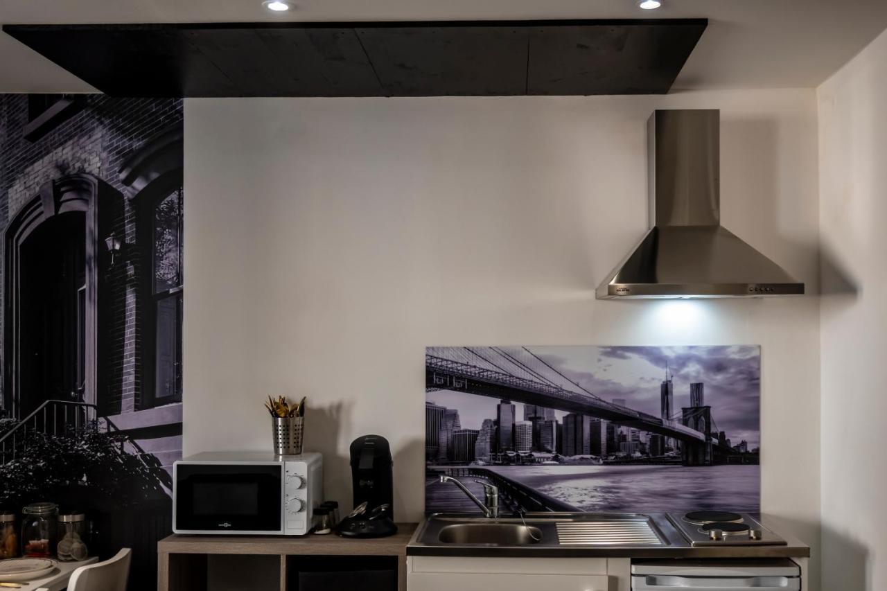 Superbe Appartement Avec Patio Nîmes Kültér fotó